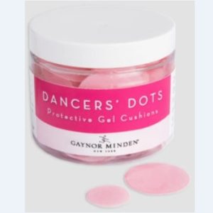 Rosa dancers dots